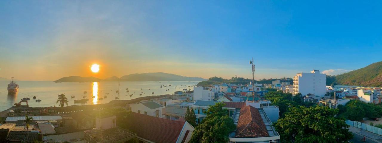 Aqua Seaview Hotel Nha Trang Exterior foto